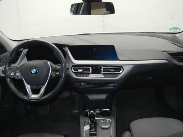 BMW 118i 100 kW image number 5