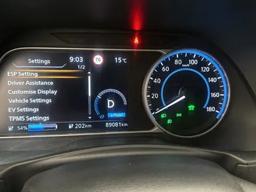 Car image 30
