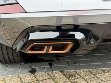 Car image 37