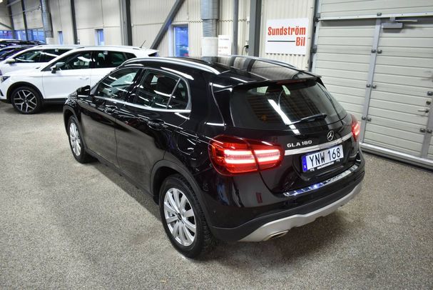 Mercedes-Benz GLA 180 90 kW image number 6