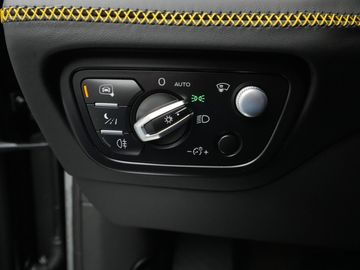 Car image 38