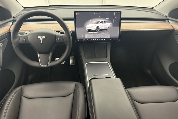 Tesla Model Y Performance AWD 393 kW image number 13