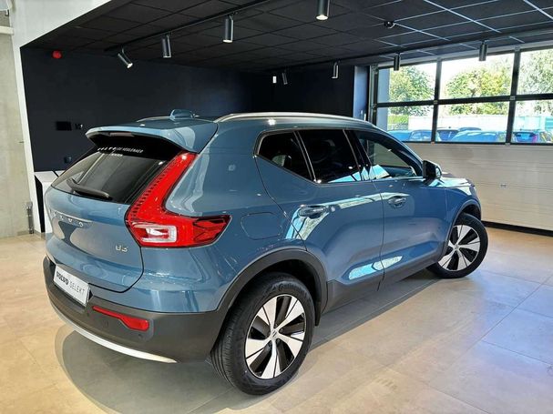 Volvo XC40 B3 Core 120 kW image number 4