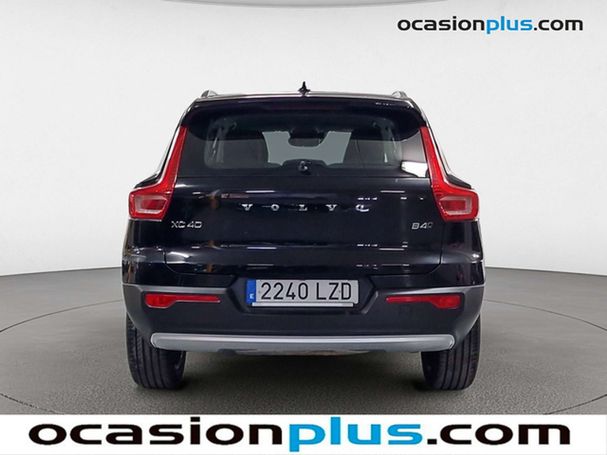 Volvo XC40 B4 Momentum Pro AWD 145 kW image number 16