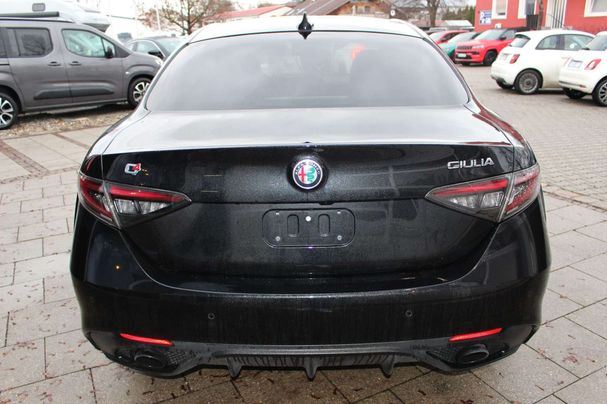 Alfa Romeo Giulia Q4 206 kW image number 4