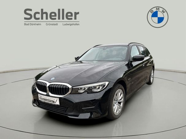 BMW 320i Touring 120 kW image number 1