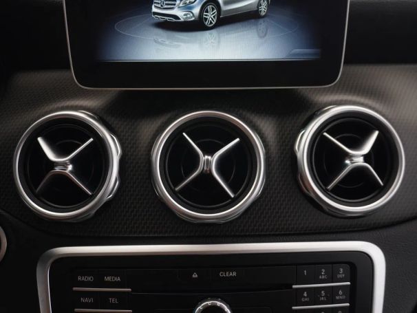 Mercedes-Benz GLA 200 d 100 kW image number 30