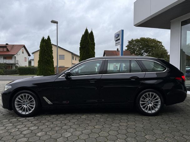 BMW 520d Touring Luxury Line 140 kW image number 3