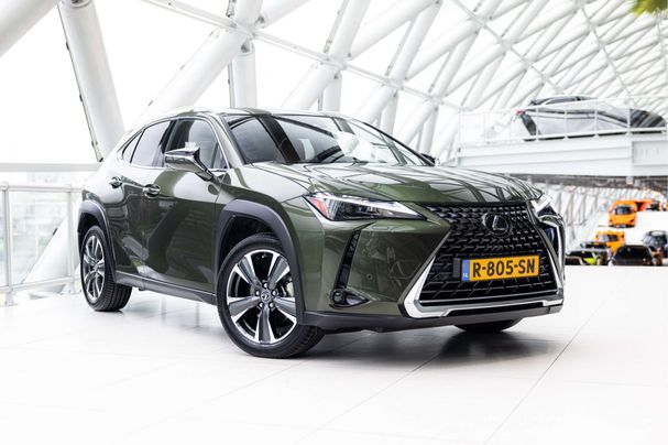 Lexus UX 250h 135 kW image number 22