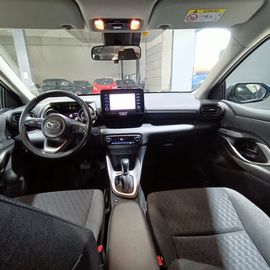 Car image 15