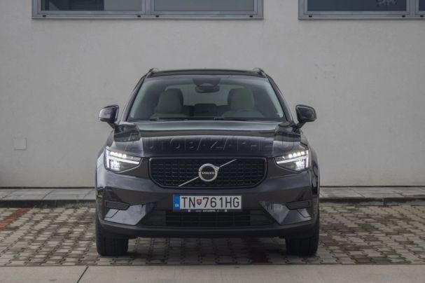 Volvo XC40 B3 Plus Dark 120 kW image number 1