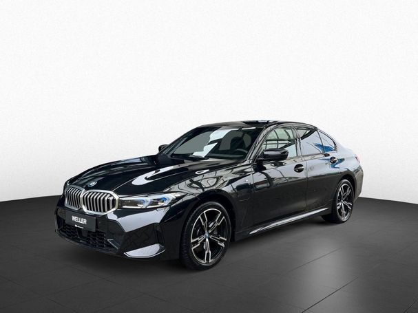 BMW 330 e M Sportpaket 215 kW image number 1