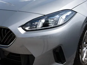 Car image 27