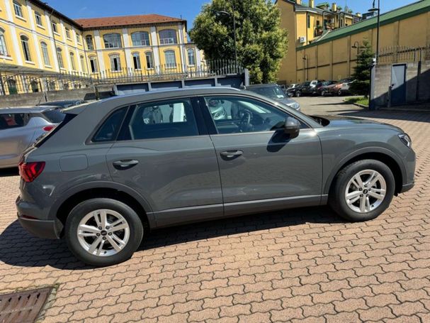 Audi Q3 35 TDI S tronic Business 110 kW image number 6