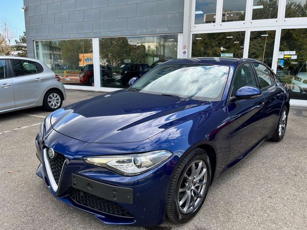 Alfa Romeo Giulia 2.2 AT8 Super 118 kW image number 1