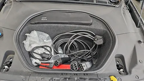 Car image 33
