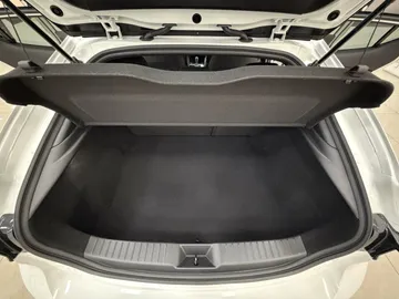 Car image 42