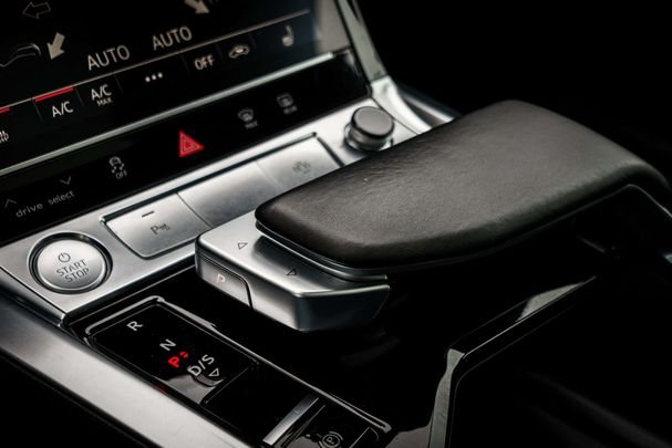 Audi e-tron 50 quattro 230 kW image number 8