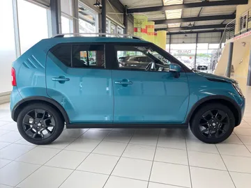 Car image 4