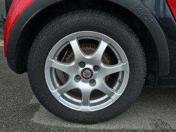 Car image 15