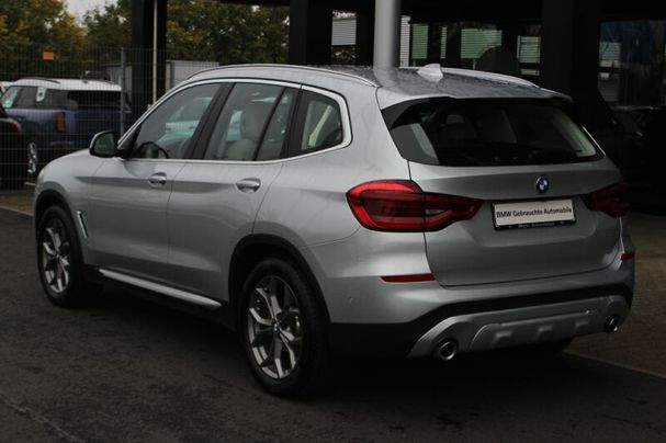 BMW X3 xDrive30i xLine 185 kW image number 3