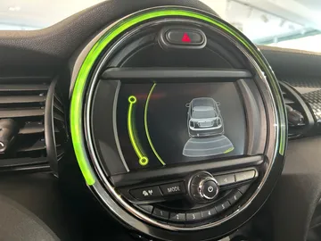 Car image 24