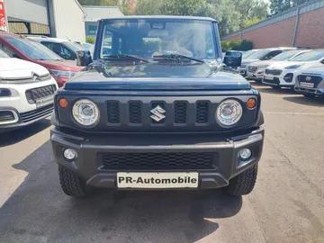 Car image 3