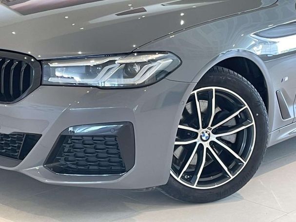 BMW 520d Touring 140 kW image number 8