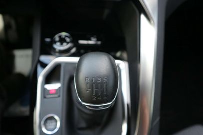 Car image 31