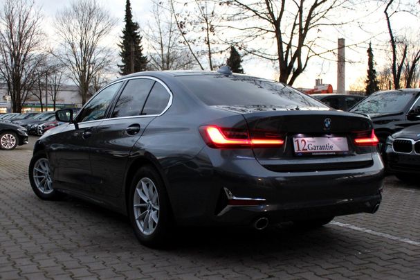 BMW 318d Luxury Line 110 kW image number 5