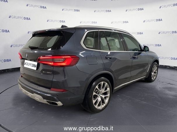 BMW X5 xDrive30d xLine 195 kW image number 5