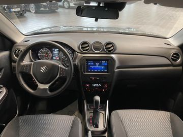 Car image 10