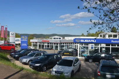 Car image 22