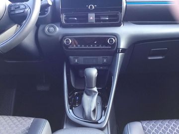 Car image 11