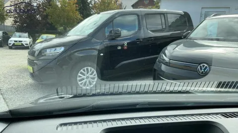 Car image 45