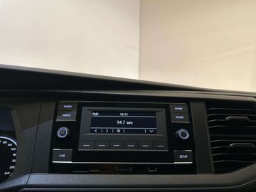 Car image 24