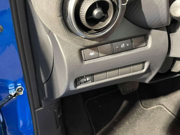 Car image 32