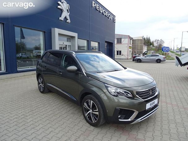 Peugeot 5008 BlueHDi 130 Allure 96 kW image number 3