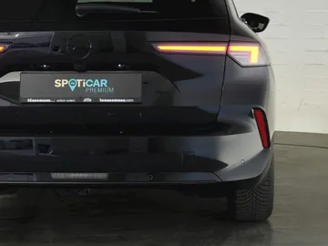 Car image 33