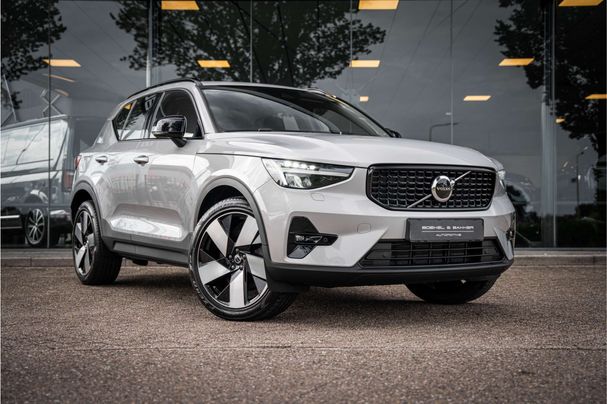 Volvo XC40 Recharge T4 Plus Dark 155 kW image number 9