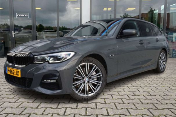 BMW 320e Touring M Sport 150 kW image number 1