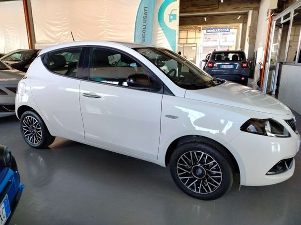 Lancia Ypsilon 51 kW image number 10