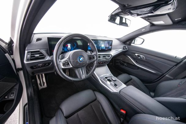 BMW 330 Touring xDrive 185 kW image number 17