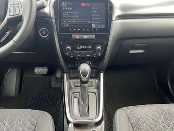 Car image 11