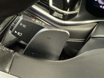 Car image 37