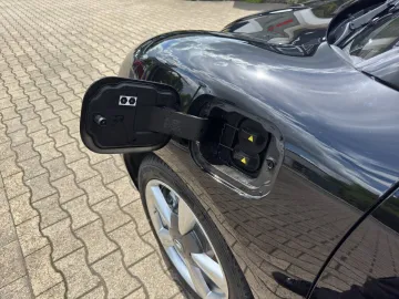 Car image 38
