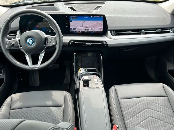 BMW iX1 xDrive 230 kW image number 7