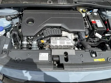 Car image 33