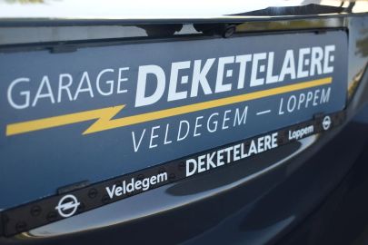 Car image 25