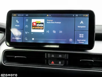 Car image 33